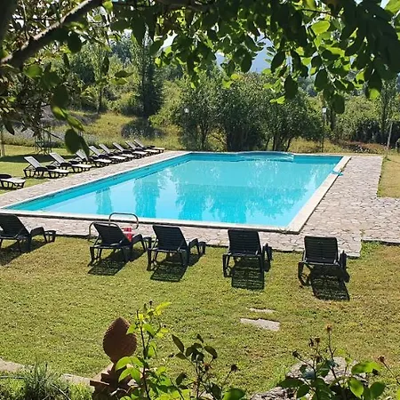 Pogi Sleeps 12 Pool Wifi Villa